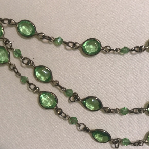 Elegant ornate light green three tier necklace - Picture 6 of 6